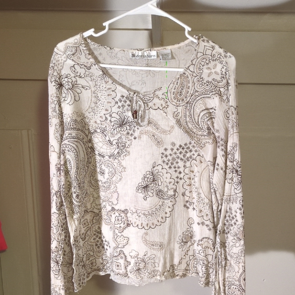 Dressbarn Cream Long Sleeve Graphic Blouse